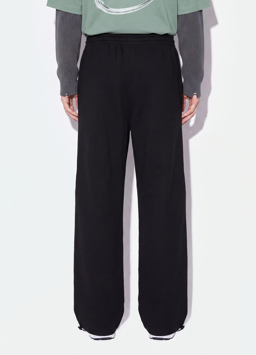 Schwarze Jogger Aus Reiner Baumwolle Mit Elastischem Bund | OVS Schwarze Jogger Aus Reiner Baumwolle Mit Elastischem Bund - 2 | OVS