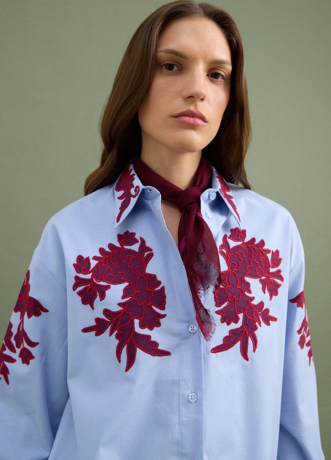 Camicia Azzurra In Popeline Di Puro Cotone Con Ricami Floreali Regular Fit | OVS Camicia Azzurra In Popeline Di Puro Cotone Con Ricami Floreali Regular Fit - 0 | OVS